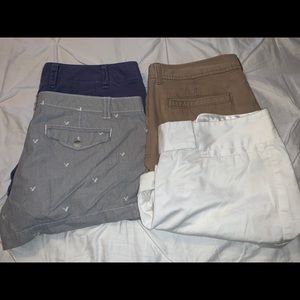 Bundle of 4 pairs of shorts!!